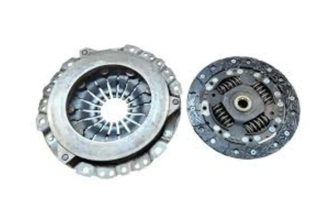 Conjunto de disco e platô recondicionado com padrão de acabamento industrial para linha leve.